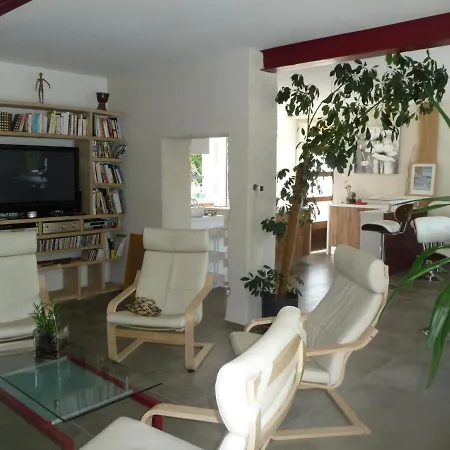 לינה וארוחת בוקר L'anagramme, Chambres, Table D'hotes Et Pour Adultes, Naturistes Ou Non !