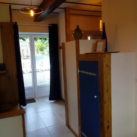 Bed & Breakfast L'anagramme, Chambres, Table D'hotes Et Pour Adultes, Naturistes Ou Non ! 4*