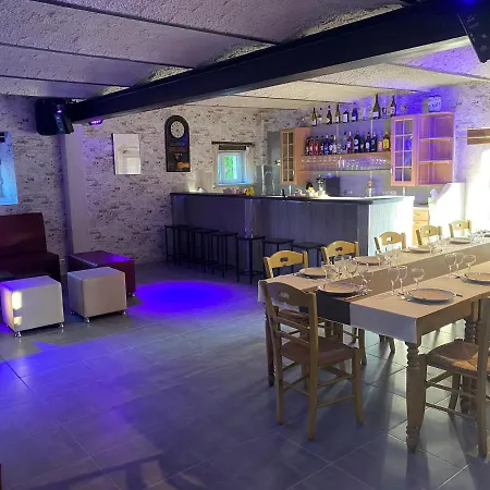 L'anagramme, Chambres, Table D'hotes Et Pour Adultes, Naturistes Ou Non !