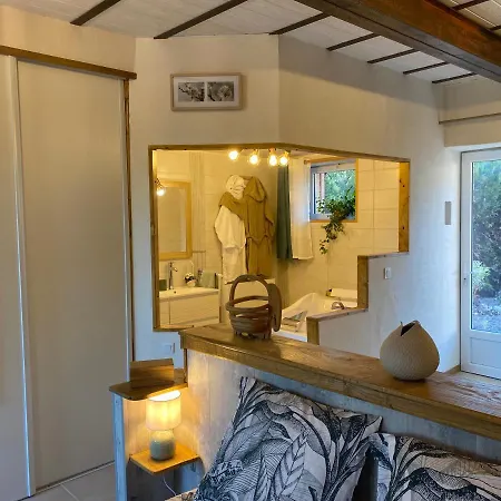 L'anagramme, Chambres, Table D'hotes Et Pour Adultes, Naturistes Ou Non ! Nocleg ze śniadaniem