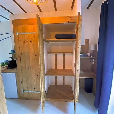 L'anagramme, Chambres, Table D'hotes Et Pour Adultes, Naturistes Ou Non ! Bed & Breakfast
