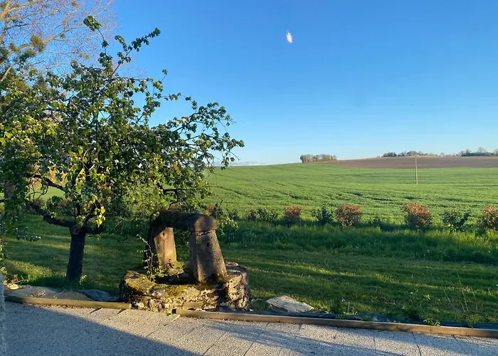 L'anagramme, Et Table D'hôtes Pour Couples Naturistes -fkk- Ou Non Cindre